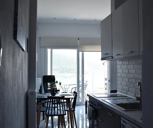 Relaxo Maisonette Elia